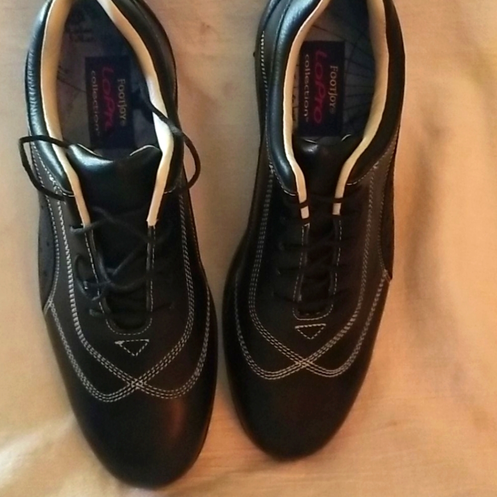 Footjoy ladies golf shoed